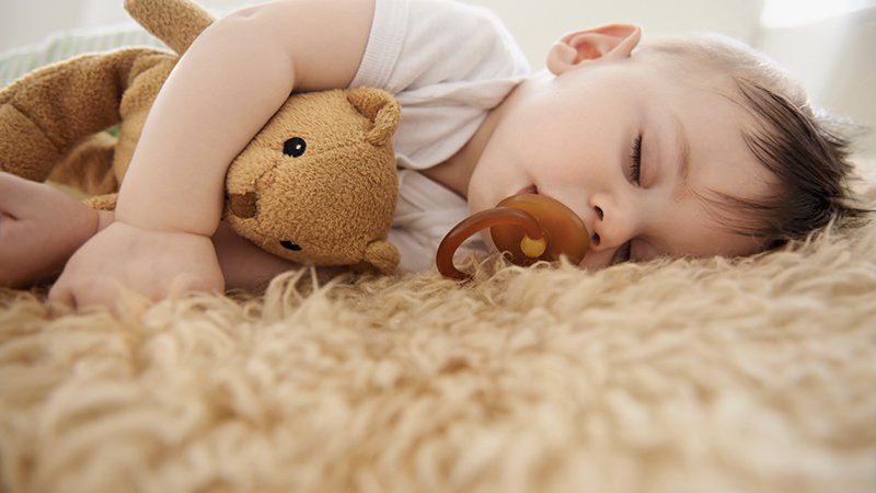 LE SOMMEIL DES NOUVEAUX NÉS